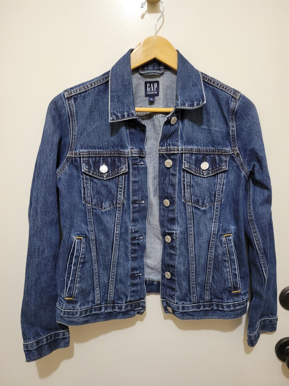 GAP Womens Dark Blue Denim Icon Trucker Jacket - Size XS